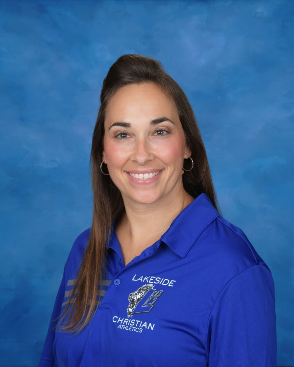 headshot of elementayr aide, Fawn Norton, at Lakeside Christian School