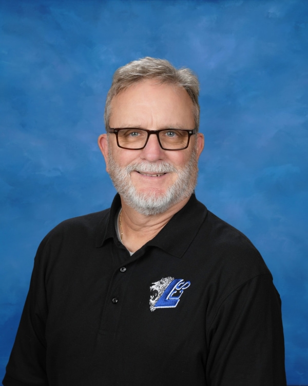 headshot of Mike Drummond, middle school science and social studies teacher at Lakeside Christian School