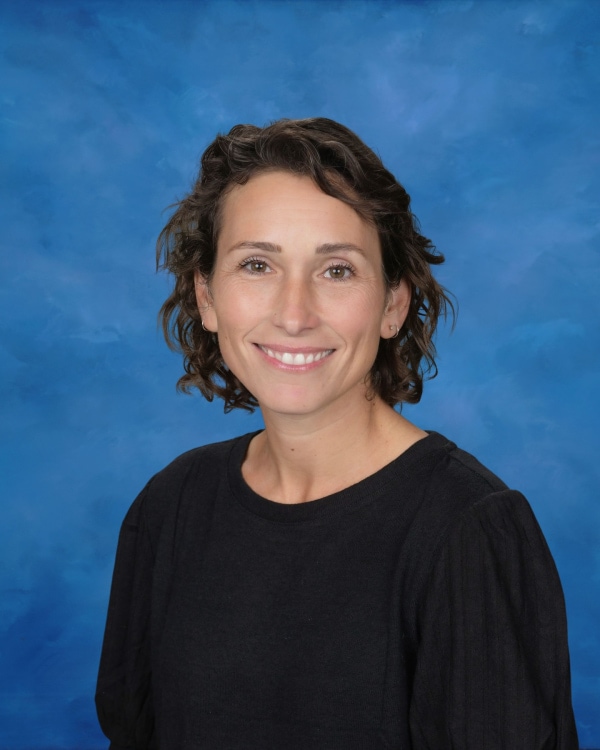 headshot of Alexandra Ludovici, elementary art teacher at Lakeside Christian School