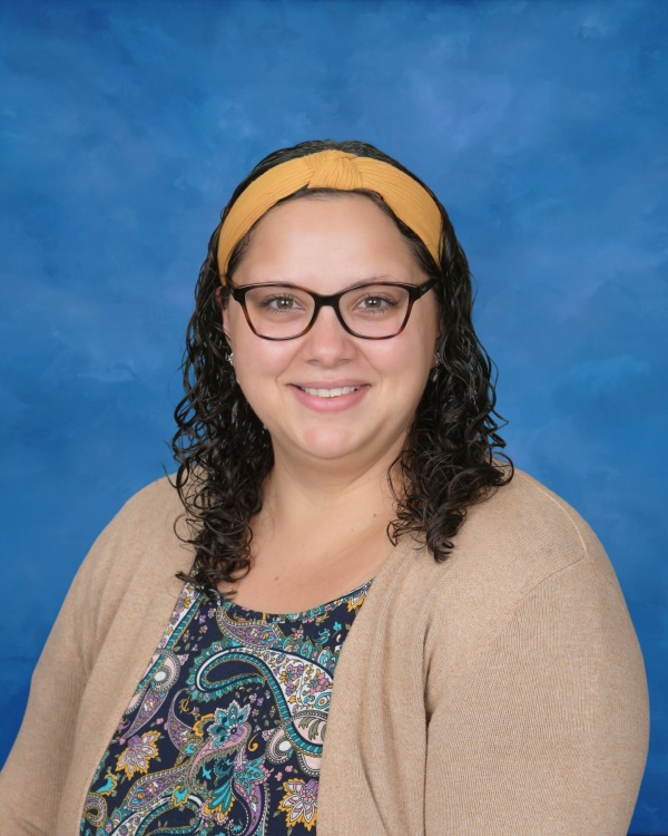 headshot of Hope Eaton, high school ELA teacher at Lakeside Christian School