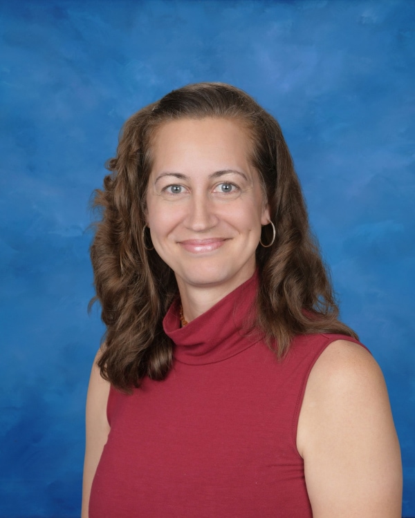 headshot of Melanie Wright