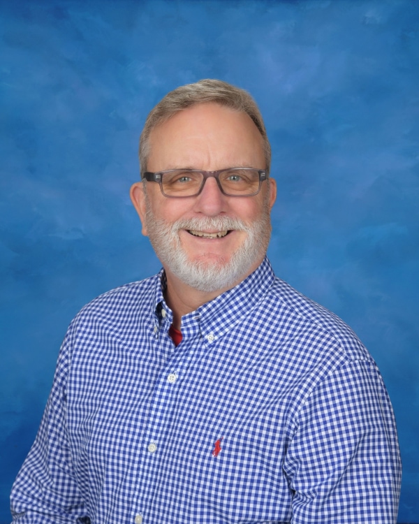 headshot of Mike Drummond, middle school science and social studies teacher at Lakeside Christian School