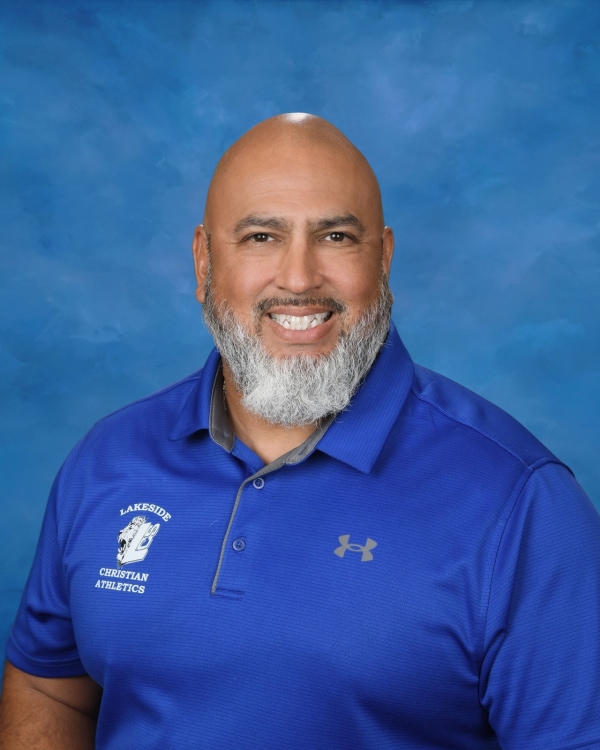 headshot of Dennis Vela, virtual learning facilitator at Lakeside Christian School
