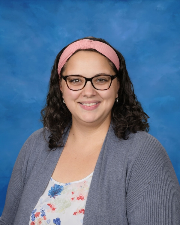 headshot of Hope Eaton, high school ELA teacher at Lakeside Christian School